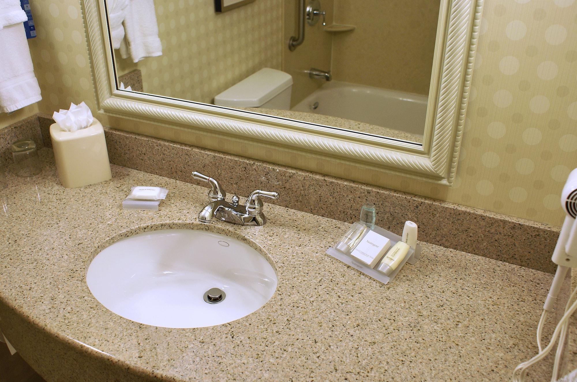Hilton Garden Inn Sonoma County Airport Santa Rosa Dış mekan fotoğraf