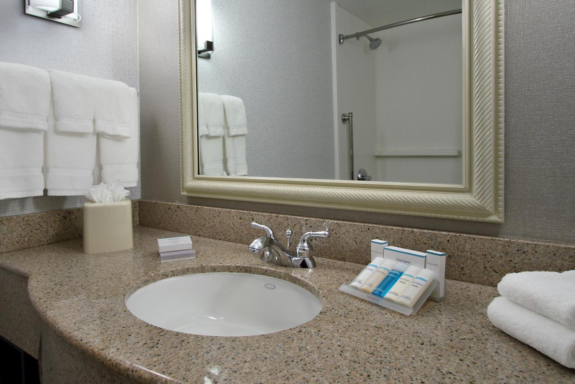 Hilton Garden Inn Sonoma County Airport Santa Rosa Dış mekan fotoğraf